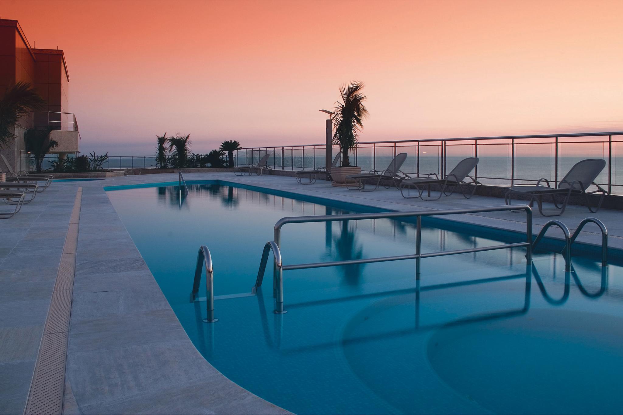 温莎芭拉酒店 里约热内卢 外观 照片 Rooftop pool at the Hilton Athens